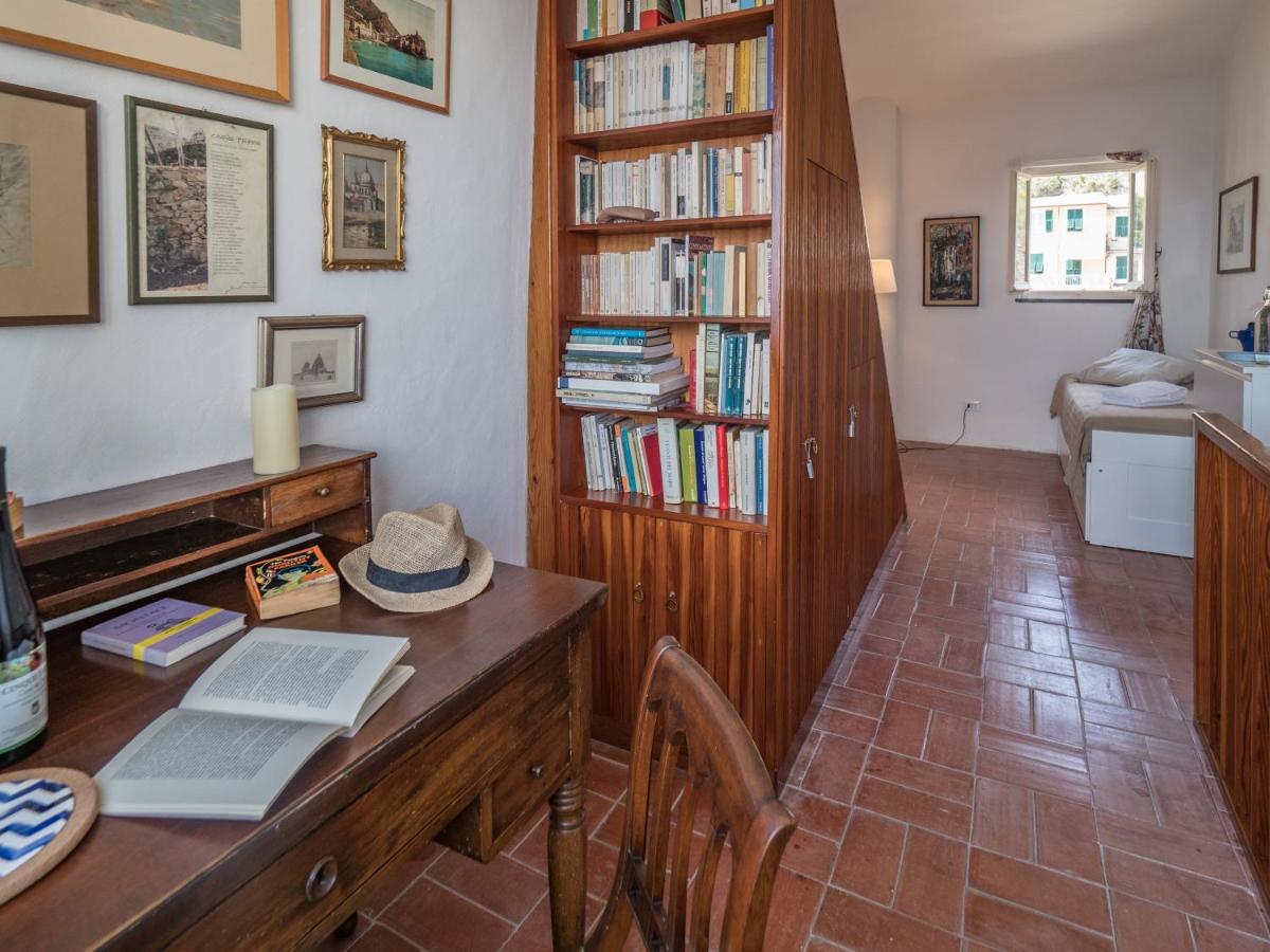 Refilea Sea View Tower Villa Вернацца Экстерьер фото